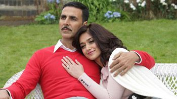 Rustom rakes in huge numbers on Monday; 4 Day Box-office Report