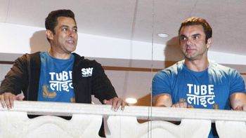 Salman Khan fans call out for celebration after Tubelight trailer launch!