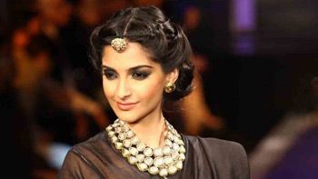 Sonam Kapoor becomes brand ambassador of Kalyan Jewellers
