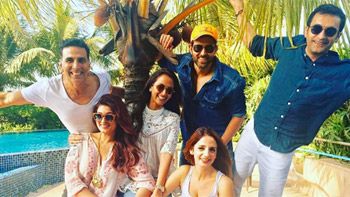 Spotted: Akshay Kumar and Hrithik Roshan chilling together