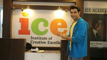 Ssharad Malhotraa visits Balaji's institute to impart some acting lessons!