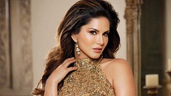 Sunny Leone Turns Writer; Pens Down 12 Erotic Short Stories!
