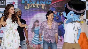View Pics: Tiger-Jacqueline promote A Flying Jatt with Kids!