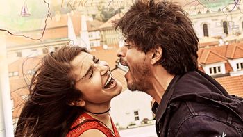 Yet another cute & crazy Poster of Jab Harry Met Sejal, featuring SRK & Anushka Sharma!