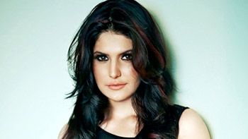 Zarine Khan to recreate magic of Khallas song in Veerappan