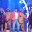 Sunny Deol with Salman Khan on 'BIGG BOSS 7' sets promoting 'SINGH SAAB THE GREAT'