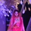 Jacqueline Fernandez showstopper for Tarun Tahiliani show at LFW Summer Resort 2014