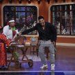 Akshay Kumar promotes film 'HOLIDAY' on the sets of Comedy Nights With Kapil