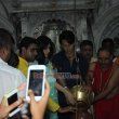 Tiger Shroff and Kriti Sanon visit Babulnath Temple to seek blessings for film 'HEROPANTI' success
