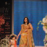 Urvashi Sharma walks the ramp at IIJW 2015