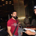 Siddharth Malhotra & Farhan Akhtar snapped at Mumbai International Airport