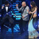 Sonakshi Sinha, Shatrughan Sinha, Kapil Sharma at Indian Idol Junior Grand Finale