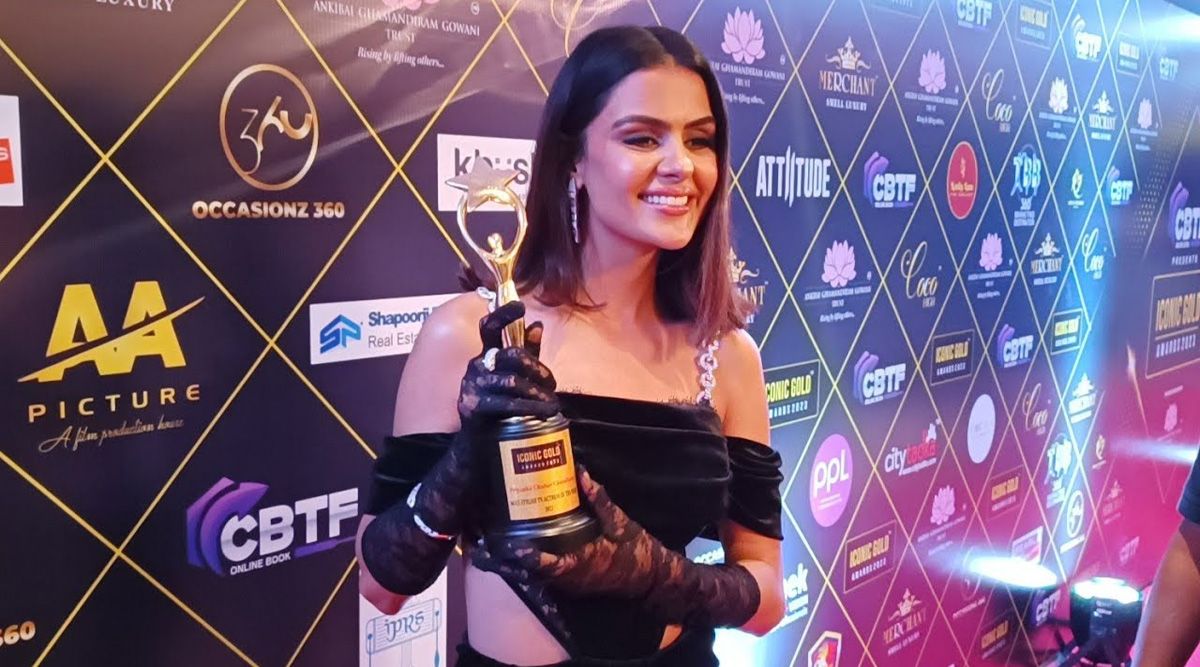 Priyanka Chahar Choudhary Wins Two Awards At The Iconic Gold Awards 2023; Ankit Gupta’s Reaction Is Priceless! (View pic)