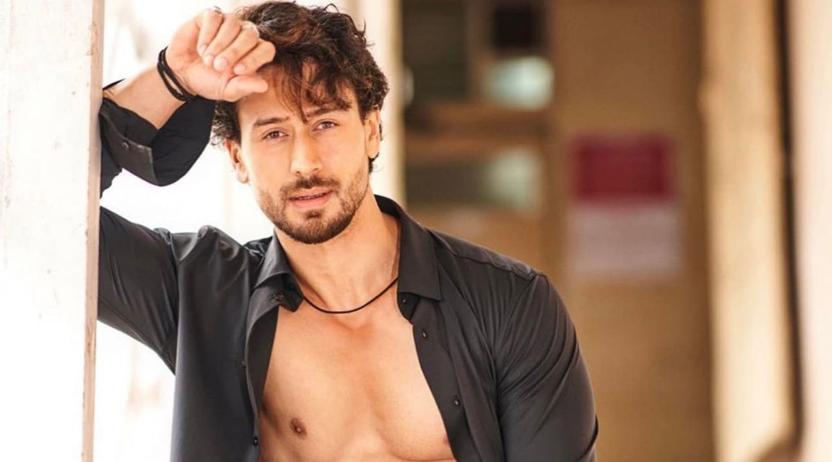 After breakup with rumoured ex-girlfriend Disha Patani, is Tiger Shroff dating his Casanova co-star Akansha Sharma?