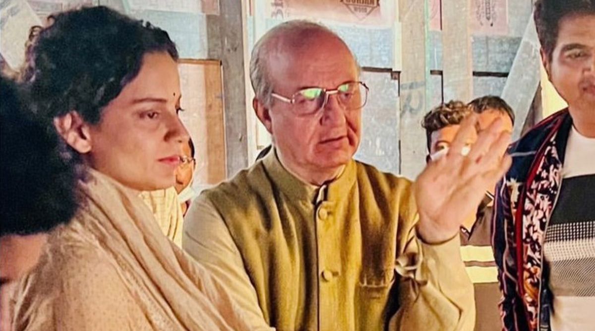 Bollywood actress Kangana Ranaut praises Anupam Kher by calling him a STRONG AND SECURE MAN; Check Inside!