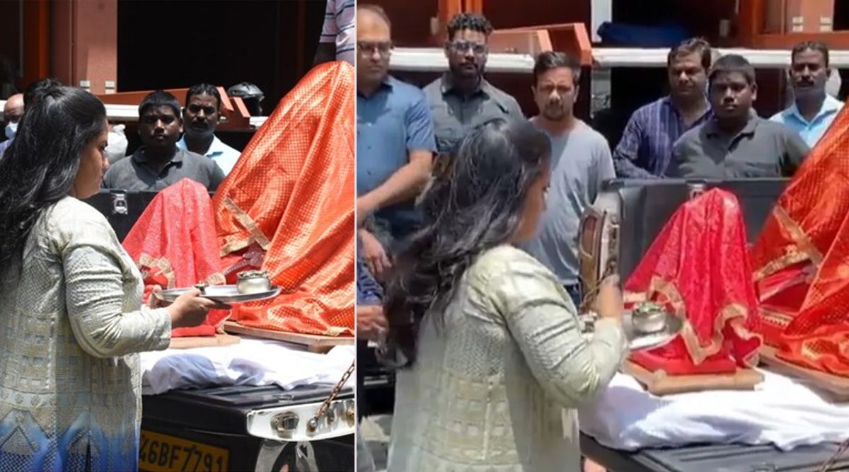 Ganesh Chaturthi 2022: Salman Khan’s sister Arpita Khan brings Bappa home; performs aarti in traditional attire