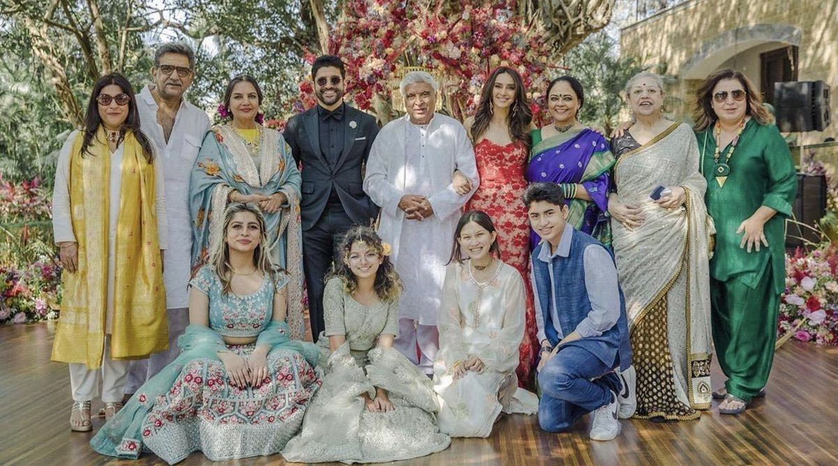 Shabana Azmi gives a warm welcome to Shibani Dandekar to the Akhtar fam, shares a cheerful photo