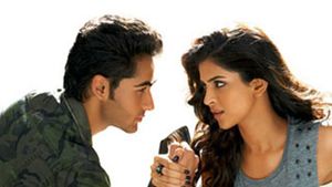 The Official Trailer of 'Lekar Hum Deewana Dil'