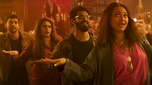 Taali Taali Song from Double XL