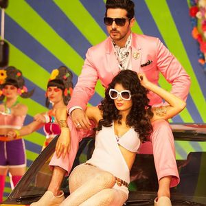 Sharafat Gayi Tel Lene Still