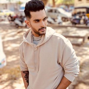 The Zoya Factor Still