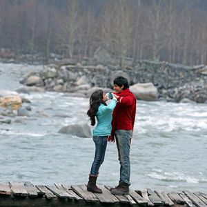 Akaash Vani Still