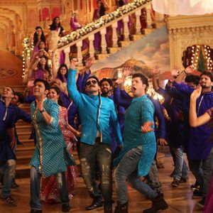 Kis Kisko Pyaar Karoon Still