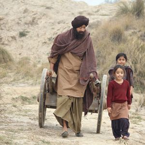 Qissa - The Tale Of A Lonely Ghost Still