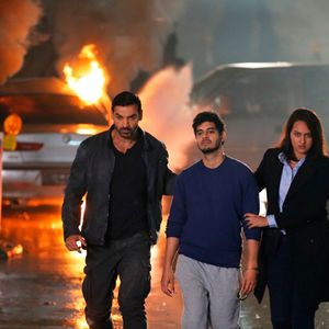 Force 2 Still