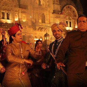 Laali Ki Shaadi Mein Laaddoo Deewana Still