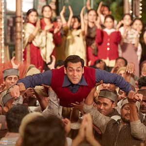 Tubelight Still
