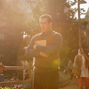 Tubelight Still