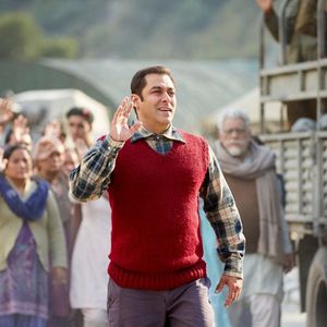 Tubelight Still