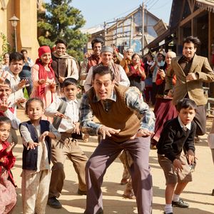 Tubelight Still