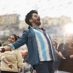 Batti Gul Meter Chalu Still