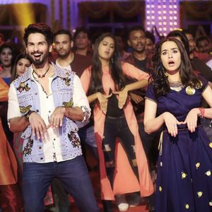 Batti Gul Meter Chalu Still