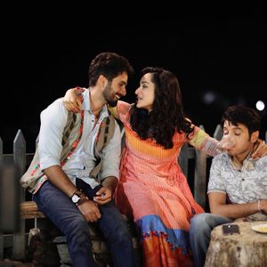 Batti Gul Meter Chalu Still