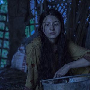 Pari Still