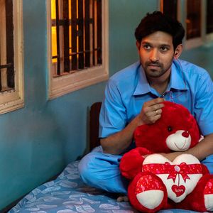 Dolly Kitty Aur Woh Chamakte Sitare Still