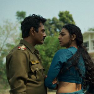 Raat Akeli Hai Still