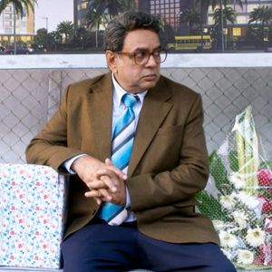 Sharmaji Namkeen Still