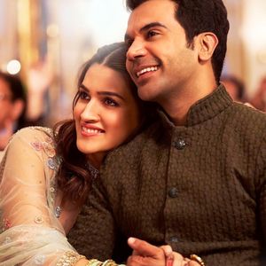 Hum Do Hamare Do Still