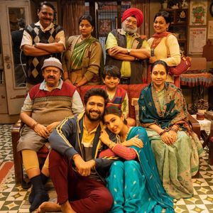 Zara Hatke Zara Bachke Still