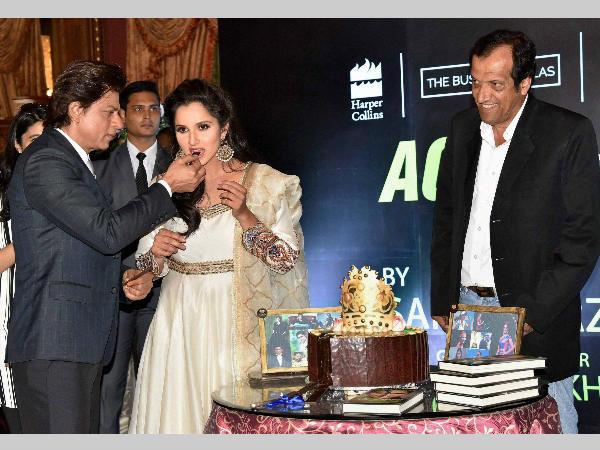 View Pics & Tweets: Shah Rukh Khan Launches Sania Mirza’s Autobiography!