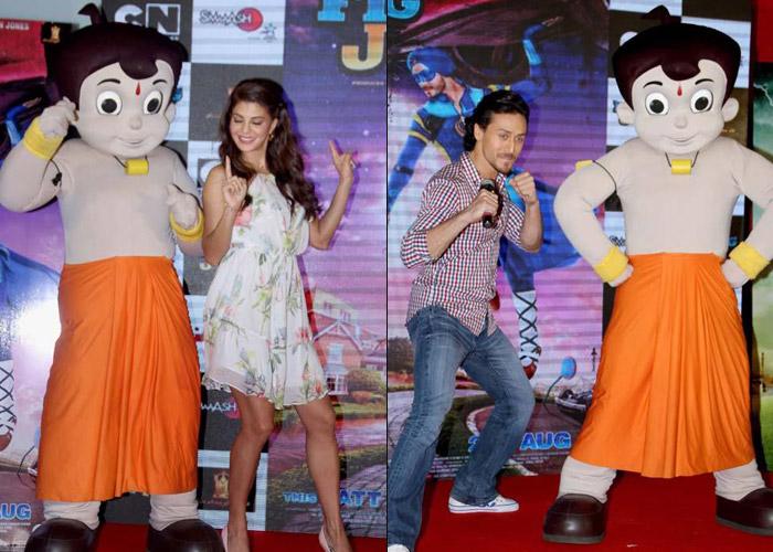 View Pics: Tiger-Jacqueline promote A Flying Jatt with Kids!