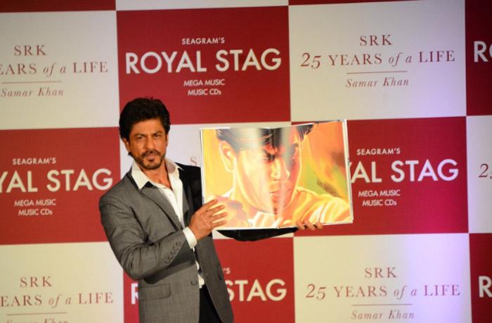 Shah Rukh Khan unleashes his biography