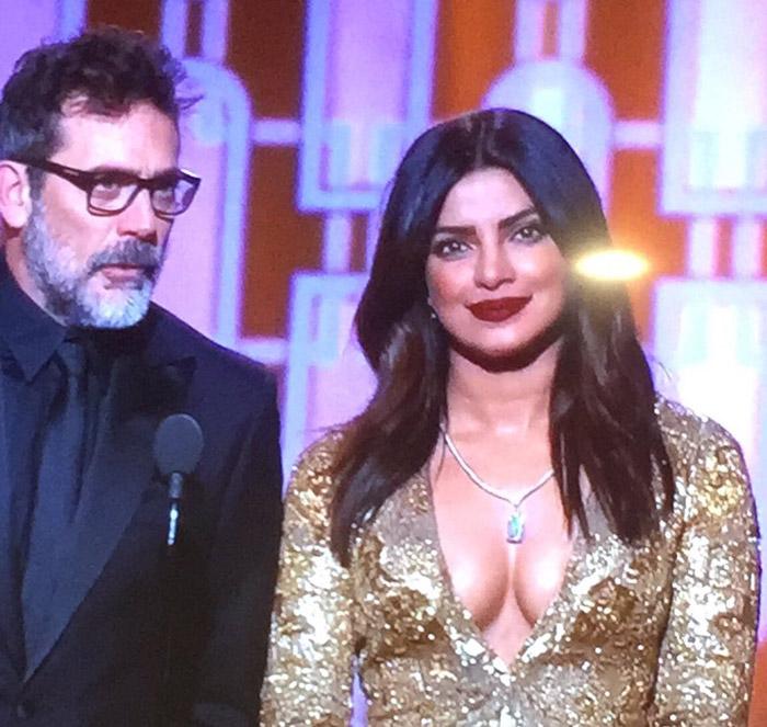 View Pics: Priyanka Chopra’s stunning ‘golden’ avatar at the Golden Globes Awards!