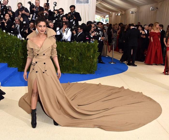 Priyanka Chopra’s Spell-bounding Trench Coat Gown Avatar Creates Buzz At Met Gala 2017!