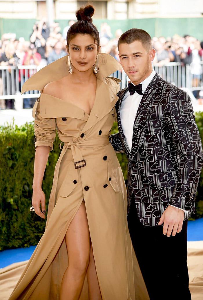 Priyanka Chopra’s Spell-bounding Trench Coat Gown Avatar Creates Buzz At Met Gala 2017!