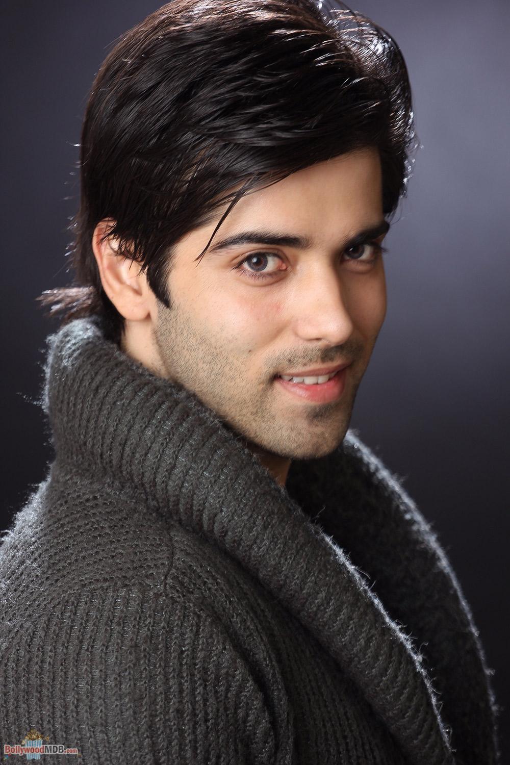 Kinshuk Mahajan opens up about his new show ‘Bhootu’, his breakout soap ‘Bidaai’ and more!